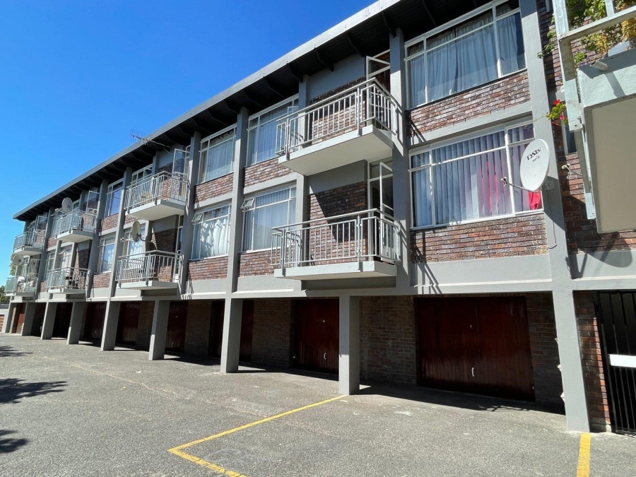2 Bedroom Property for Sale in Chrismar Western Cape